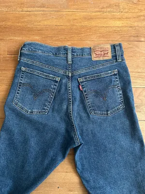 Levi’s Wedgie Straight Jeans thumbnail 4