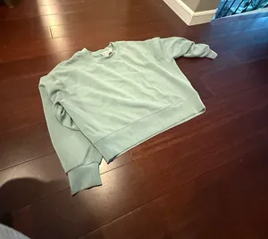 Lululemon Crewneck thumbnail 1