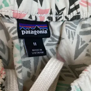 Patagonia Barely Baggy Quiver And Quill Shorts Womens Size Medium Drawstring‎ thumbnail 5