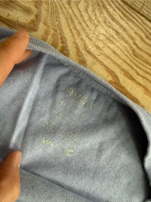 RVCA Graphic T-Shirt size xl thumbnail 2