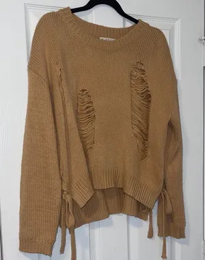 Women's Tan Distressed Sweater Size L thumbnail 1