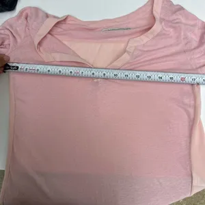 Abercrombie & Fitch Pink Long Sleeve V-Neck Blouse Top Women’s Size Small thumbnail 4