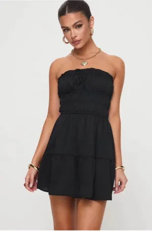 Princess Polly Black Dress. Size 4 thumbnail 1