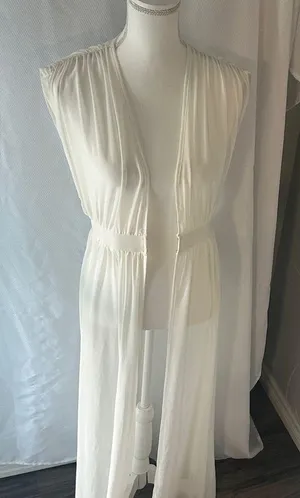 Forever 21 Soft Cream Women's Robe thumbnail 1