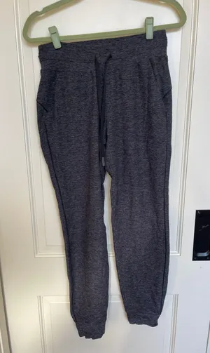 Lululemon Joggers thumbnail 1