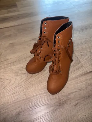 Women’s Lace-Up Ankle Boots in Brown tall heels 5 in size 10 thumbnail 3