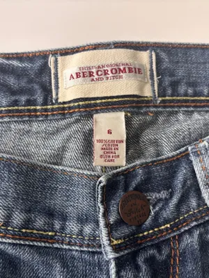 Abercrombie Bootcut Distressed Jeans Size 6 Y2K thumbnail 3
