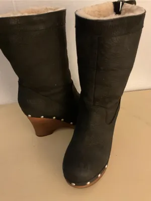 UGG women black leather platform clog Carnegie boots US 8 thumbnail 2