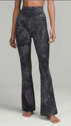 Lululemon Groove Flare Leggings thumbnail 1