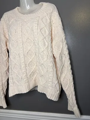 POL Sweater Womens Medium White Cable Knit Crew Neck Heavyweight Pullover Cozy thumbnail 5