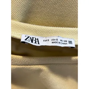 Zara Pale Yellow‎ Textured Short Sleeve Shift Dress with Pockets 5070/451/300/S thumbnail 3