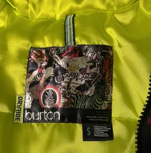 Burton Lush Black Multi Squares Snowboard Ski Jacket $249.95 EUC Wmn’s S thumbnail 8