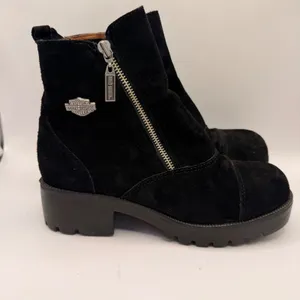 Harley-Davidson Amherst Womens Black Suede Side Zip Biker Boots 82017 Size 8.5 thumbnail 2
