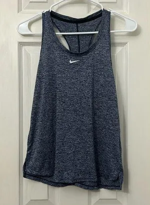 Nike tank thumbnail 1
