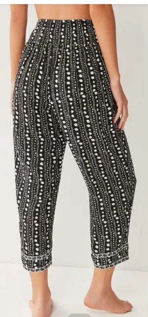 Cropped Pants thumbnail 3