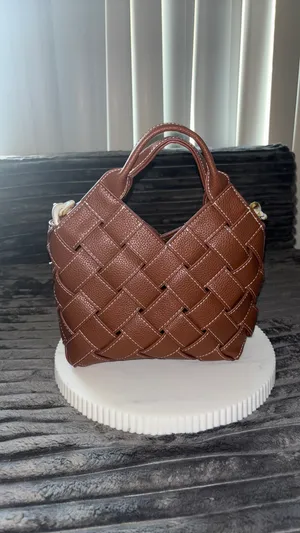 Brown Woven Faux Leather Handbag with Chunky Chain 👜 thumbnail 5