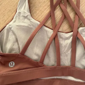 Lululemon free to be serene Bra - Topaz thumbnail 3