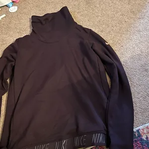 ‎Nike medium sweatshirt thumbnail 3