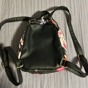 Betsey Johnson Mini Backpack Floral Dog thumbnail 2