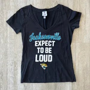Womens NFL Jacksonville Jaguars Black Tshirt - M thumbnail 1