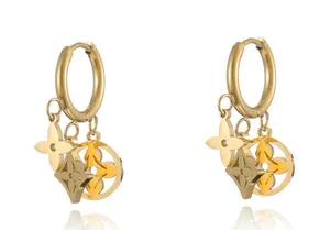 Luxury Clover Motif Hoop Earrings thumbnail 1