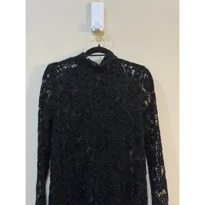 ALOHAS Tiban Black Lace Maxi Dress Mock Neck Bow Size Medium Velvet Long Sleeve thumbnail 6