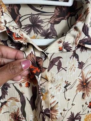 ZARA | Tan Floral Textured Button-Front Blouse Sz XL thumbnail 4