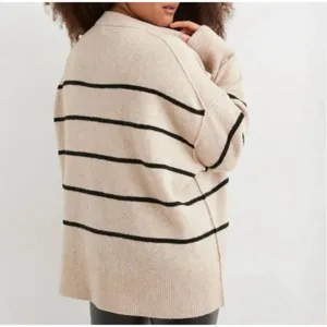 ✨American Eagle Aerie Unreal Sz Small Sweater Striped (Flawed)✨ thumbnail 3