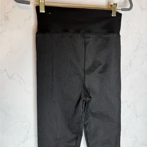 Aerie offline black 7/8 high rise leggings thumbnail 3
