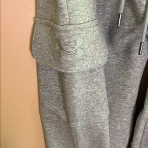 Under Armour Light Gray Cargo Sweatpants thumbnail 4