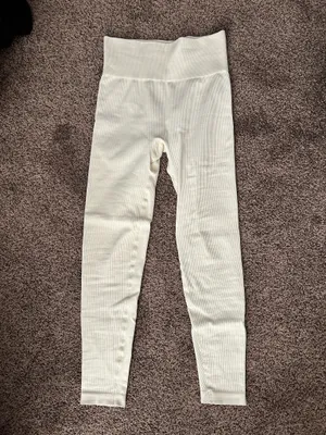 Ribbed Leggings thumbnail 3