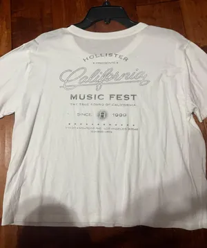 Hollister Basic White Top thumbnail 2
