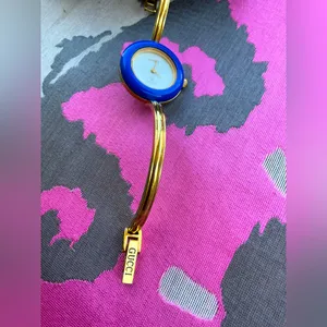NICE GUCCI bangle watch set 💜🩵💙❤️🤎💗💛💚 thumbnail 3
