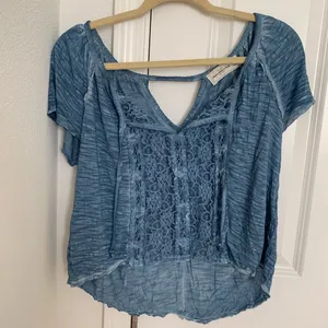 Abercrombie & Fitch Lace Top Keyhole Back Cutout M thumbnail 1