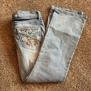Stylish Light Blue Boot Cut Jeans for Women thumbnail 5