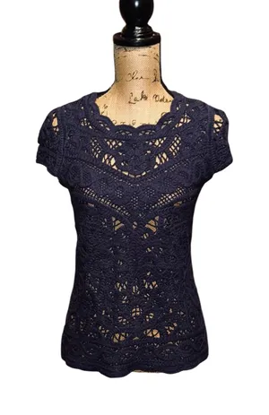 Women’s Navy Blue Lilly Pulitzer Crochet Top Size S thumbnail 1