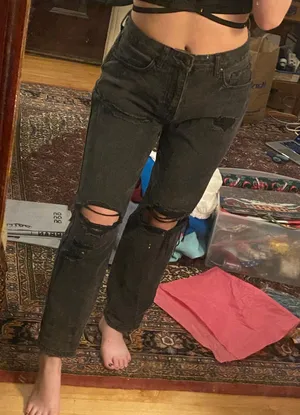 Forever 21 Ripped Jeans thumbnail 1