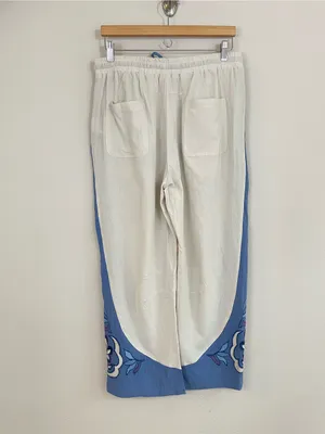 Umgee Floral Embroidered Barrel Pull On Pant Size Medium Boho-Coastal thumbnail 8