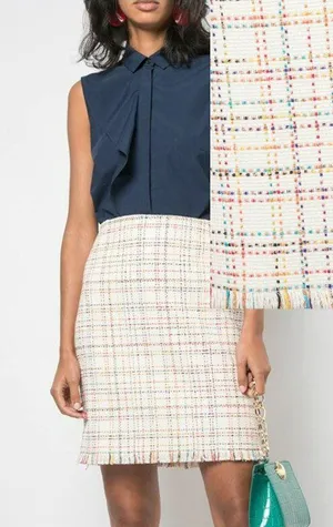 Akris Punto Tweed Ivory Fringe Hem Metallic Lurex Pencil Mini Skirt 4 thumbnail 1