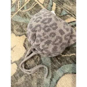 Barefoot Dreams Cozychic Leopard Print Scrunchie & Sock Set * Warm Gray NWT thumbnail 2
