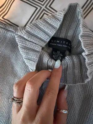 The limited sweater tank thumbnail 2