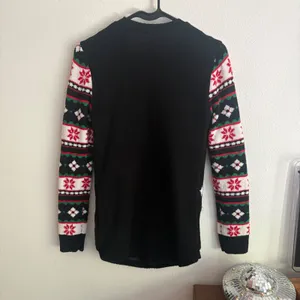 No Boundaries Black Santa Riding Unicorn Ugly Christmas Sweater Pom Poms Medium thumbnail 8