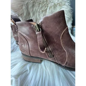 UGG Brown Leather Ankle Boots thumbnail 7