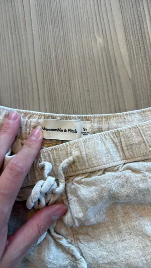 Abercrombie Linen shorts thumbnail 2
