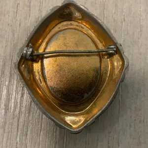 Vintage Cameo Brooch thumbnail 2