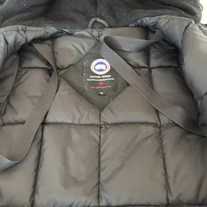 Canada Goose Parka thumbnail 9