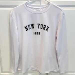 Shein Womens S Long Sleeve T-Shirt Crew Neck White New York 1898 thumbnail 1