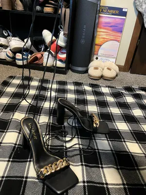 Liliana Black heels thumbnail 5