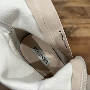 Steve Madden Elan Bootie in Creamy White thumbnail 11