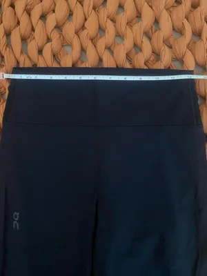 On Cloud Running Women’s Trail Capri Tights thumbnail 6